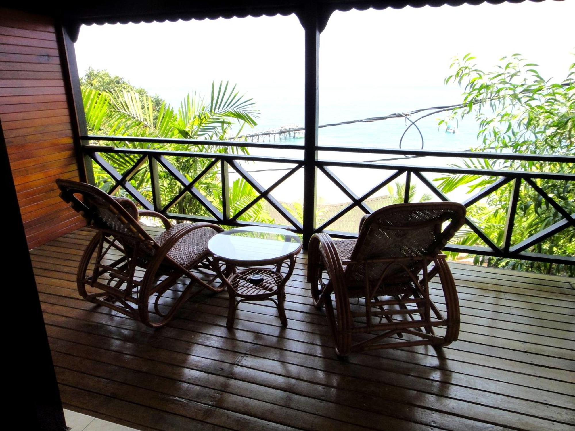 Minang Cove Resort Kampong Mukut Extérieur photo